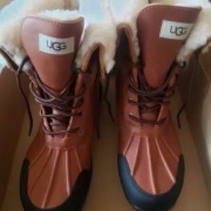Brand New Men Size 10.5, UGG Winter Boots with Fur, Weatherproof